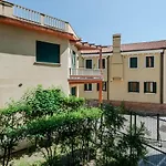 Guesthost - Venezia Santa Lucia Station Lovely Flat!